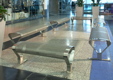 Standup perch benches